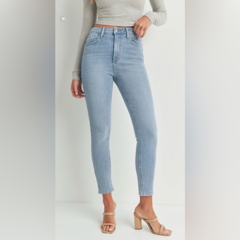 Just Black Denim Women's Light Blue Jeans
